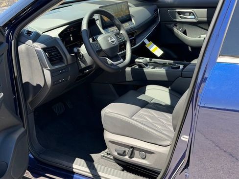 New 2026 Nissan Rogue Platinum AWD/4WD image 10