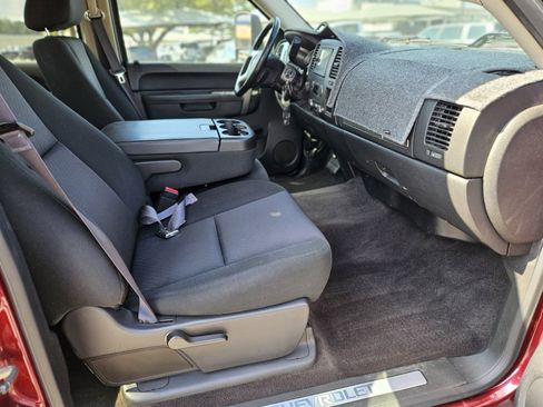 Used 2014 Chevrolet Silverado 2500 LT w/ Z71 Appearance Package image 12