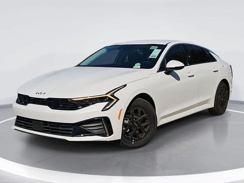 New 2026 Kia K5 LXS FWD image 1