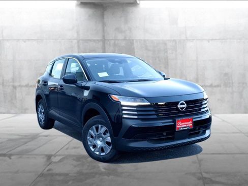 New 2026 Nissan Kicks S image 2