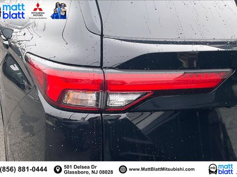 Used 2022 Mitsubishi Outlander SE image 30