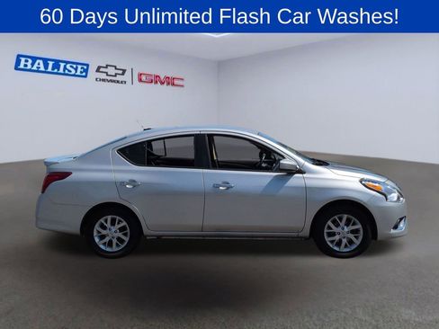 Used 2018 Nissan Versa SV w/ SV Special Edition Package FWD image 2