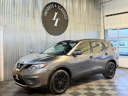 Used 2016 Nissan Rogue S image 1