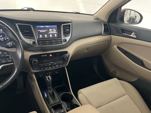 Used 2018 Hyundai Tucson Value FWD image 34