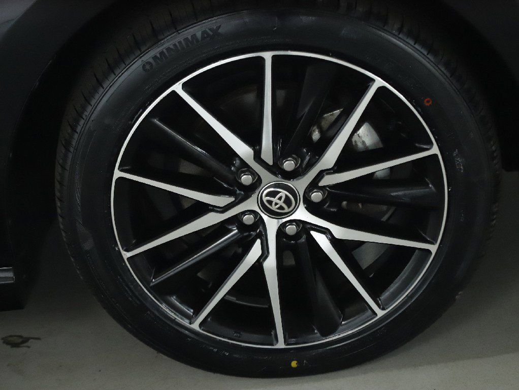Used 2024 Toyota Camry SE FWD image 11