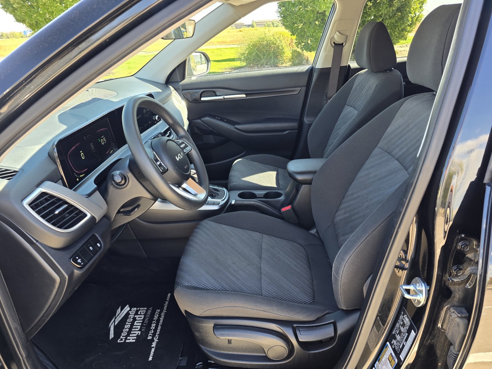 Used 2024 Kia Seltos LX AWD/4WD image 13