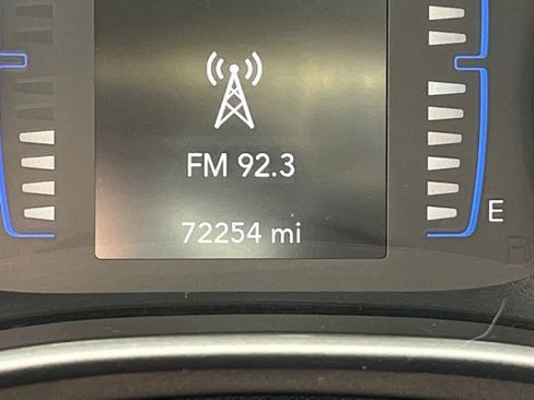 Used 2019 Chrysler Pacifica Touring image 42