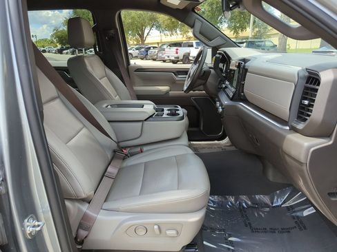 Certified 2026 GMC Sierra 1500 SLT AWD/4WD image 25