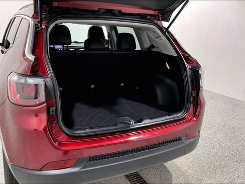 Used 2022 Jeep Compass Latitude image 39