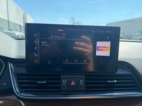 Used 2021 Audi Q5 e Premium AWD/4WD image 22
