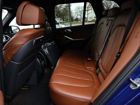 New 2026 BMW X5 M60i w/ Climate Comfort Package image 26