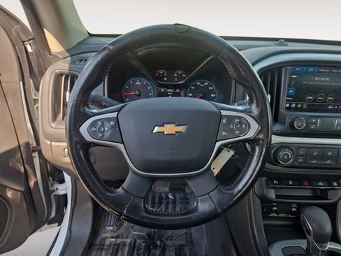 Used 2022 Chevrolet Colorado LT w/ Fleet Safety Package RWD image 12