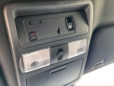 Used 2023 Nissan Titan PRO-4X w/ Pro-4x Convenience Package AWD/4WD image 32