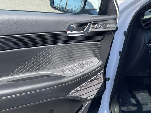 Certified 2025 Hyundai Palisade Calligraphy AWD/4WD image 18