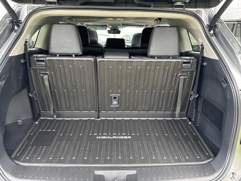 New 2025 Toyota Highlander XLE AWD/4WD image 34