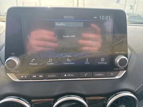 Used 2025 Nissan Sentra SV image 16