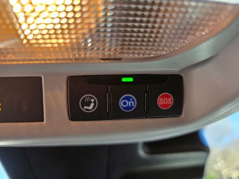 Certified 2025 Chevrolet Trax LT w/ LT Convenience Package image 23