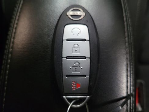Used 2021 Nissan Kicks SV FWD image 32