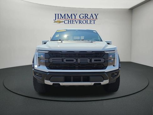 Used 2025 Ford F150 Raptor AWD/4WD image 8