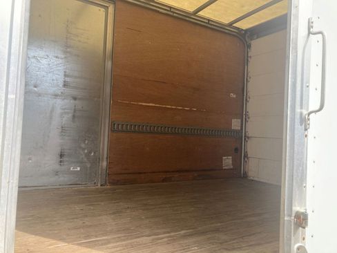 Used 2017 Ford E-350 and Econoline 350 Super Duty w/ Power Windows & Locks Group RWD image 5