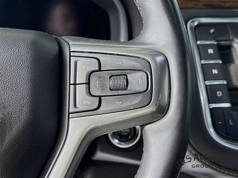 Used 2023 Chevrolet Suburban Premier AWD/4WD image 14