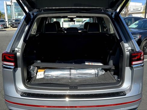 New 2026 Volkswagen Atlas SEL Premium R-Line image 24