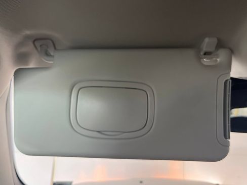 Used 2023 Jeep Renegade Latitude AWD/4WD image 76