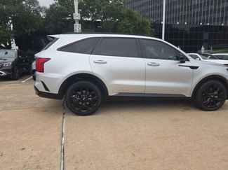 Used 2021 Kia Sorento SX FWD video 4