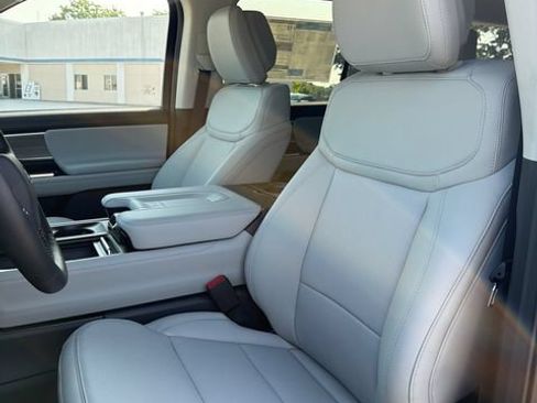 New 2027 Ford Expedition Platinum AWD/4WD image 18