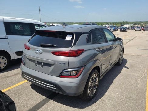 Used 2023 Hyundai Kona SE FWD image 9