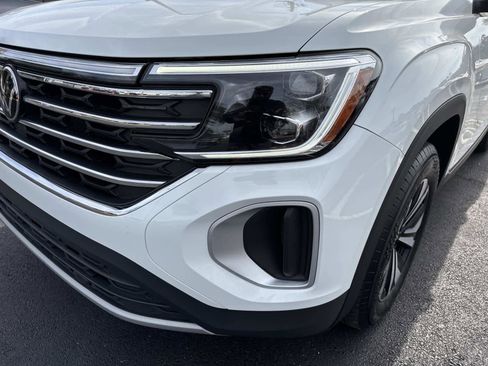 Used 2025 Volkswagen Atlas SE image 9