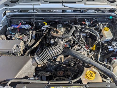 Used 2011 Jeep Wrangler Unlimited 70th Anniversary w/ Dual Top Group image 9