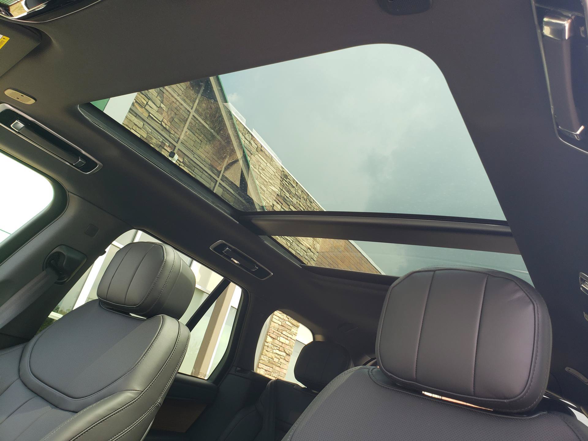 New 2026 Land Rover Range Rover SE AWD/4WD image 20