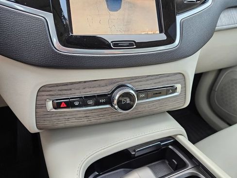 Certified 2024 Volvo XC90 T8 Plus w/ Protection Package Premier AWD/4WD image 22