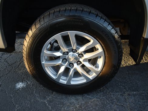 Used 2019 Chevrolet Silverado 1500 LT w/ All-Star Edition image 38