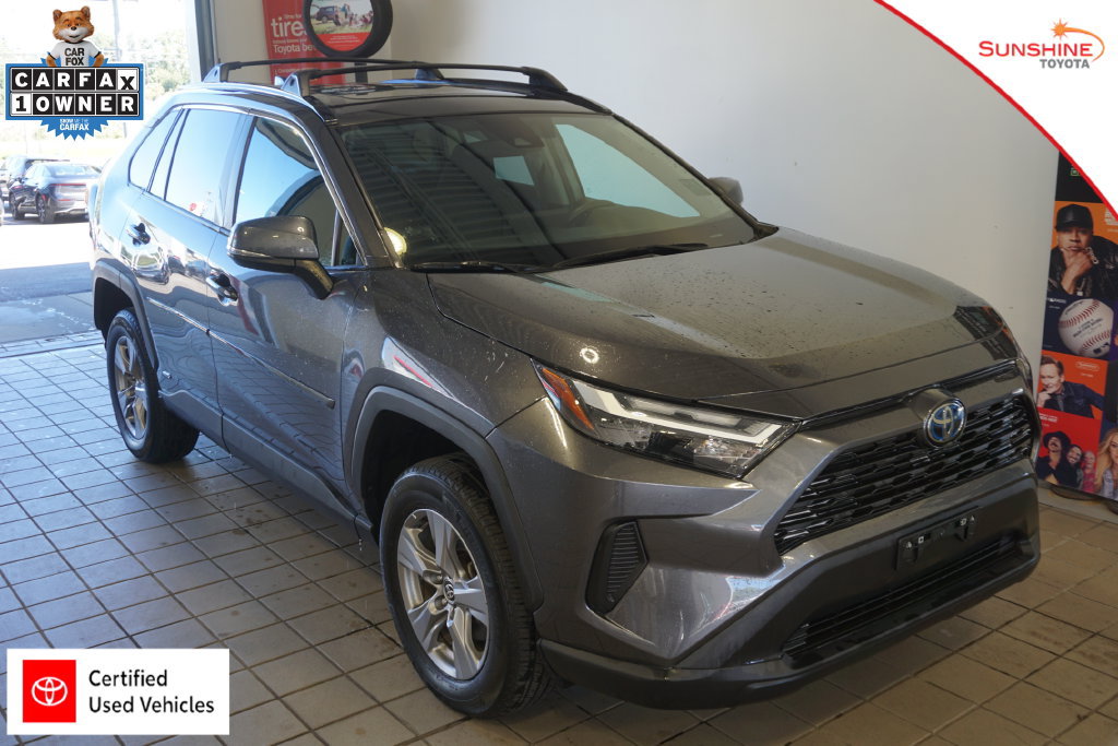 Used 2022 Toyota RAV4 XLE w/ Convenience Package AWD/4WD image 1