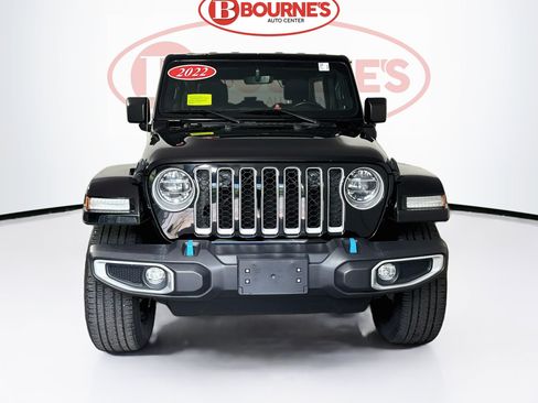 Used 2022 Jeep Wrangler Unlimited Sahara AWD/4WD image 4