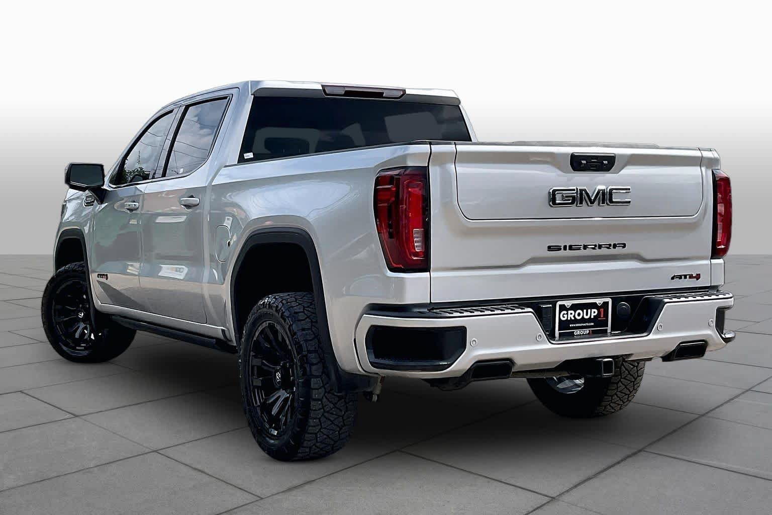Used 2022 GMC Sierra 1500 AT4 w/ Sierra Safety Plus Package AWD/4WD image 12