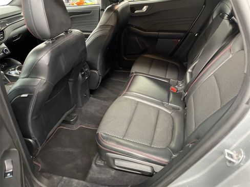 Used 2023 Ford Escape ST-Line AWD/4WD image 12