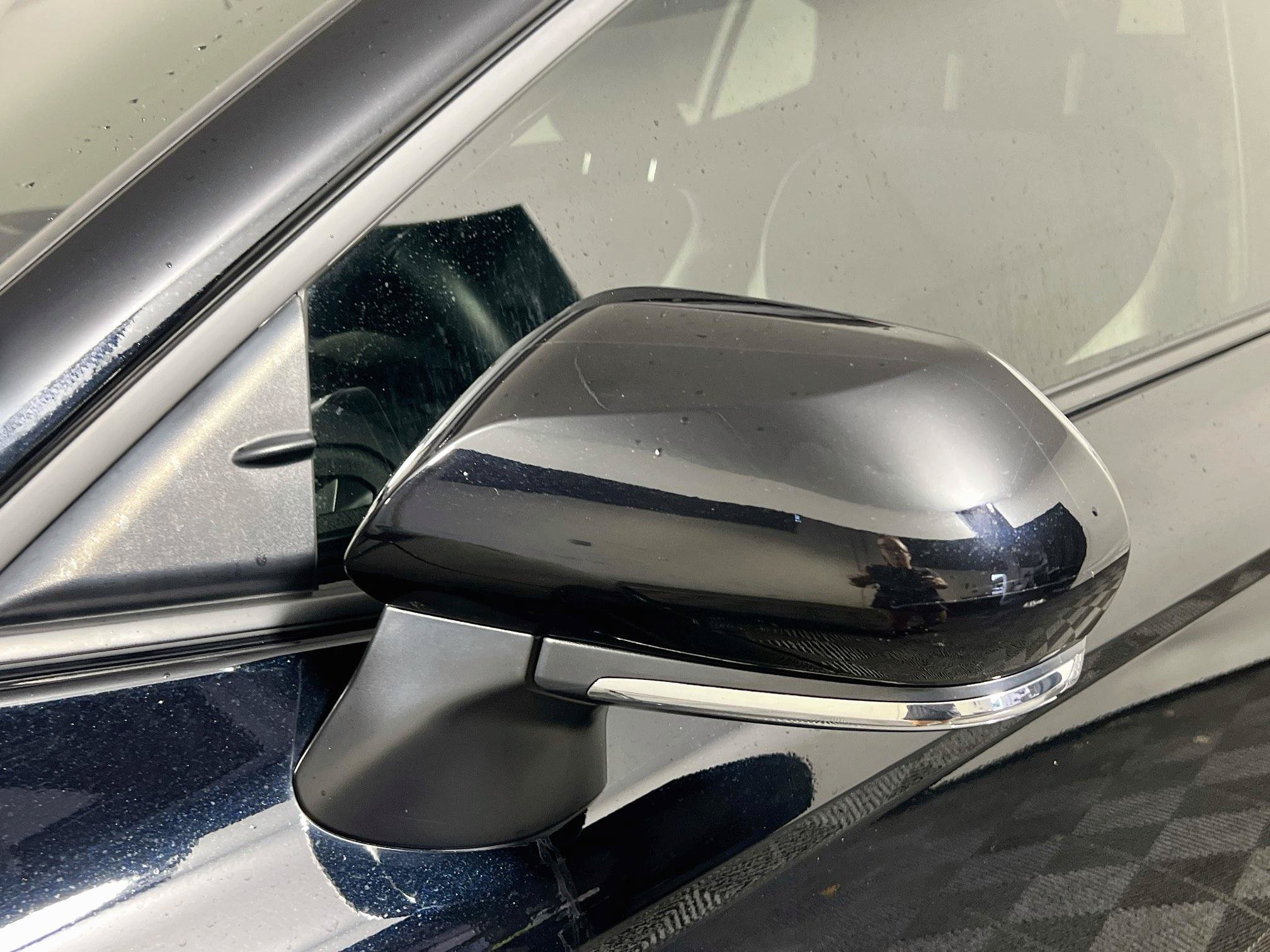 Used 2025 Toyota Camry SE FWD image 12
