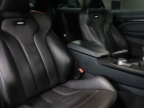 Used 2018 BMW M4 Coupe RWD image 22