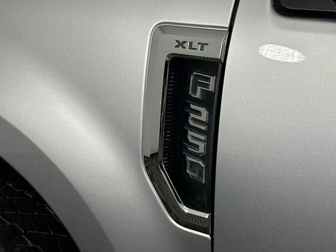 Used 2022 Ford F250 XLT w/ XLT Value Package image 28
