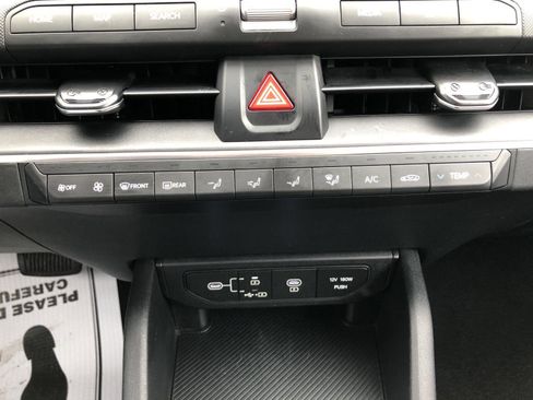 Used 2025 Kia K4 LXS image 30