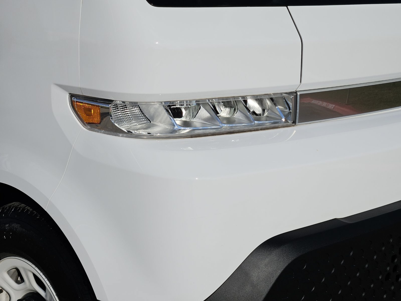 Used 2024 Chevrolet Brightdrop 400 w/ Commercial Equipment Package AWD/4WD image 9