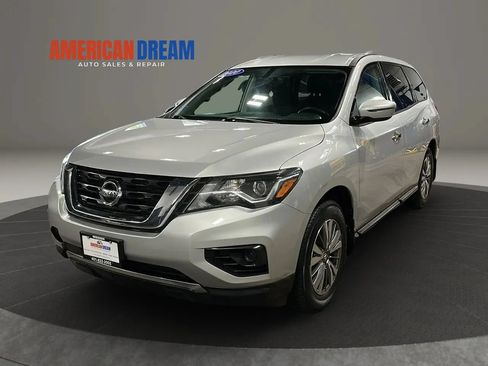 Used 2020 Nissan Pathfinder S AWD/4WD image 1