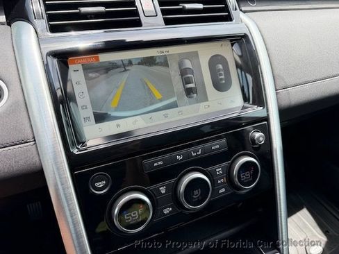 Used 2017 Land Rover Discovery HSE AWD/4WD image 67