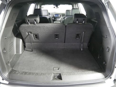 Certified 2022 Chevrolet Traverse LT image 18