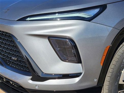 New 2026 Buick Enclave Sport Touring w/ Super Cruise Package image 8