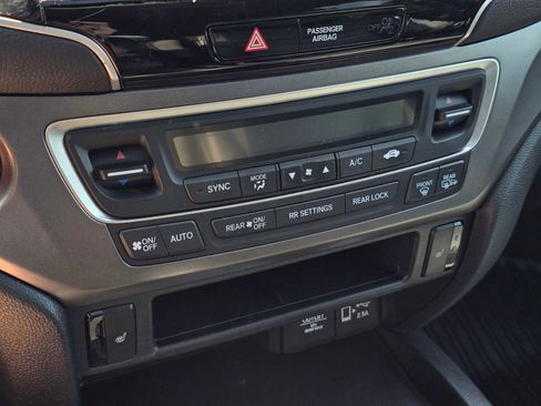 Used 2020 Honda Pilot EX-L image 32