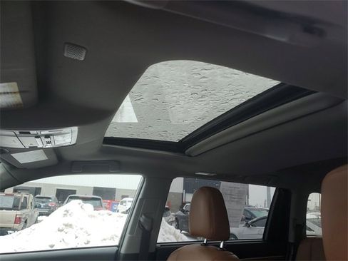 Used 2019 Toyota Highlander Limited image 20